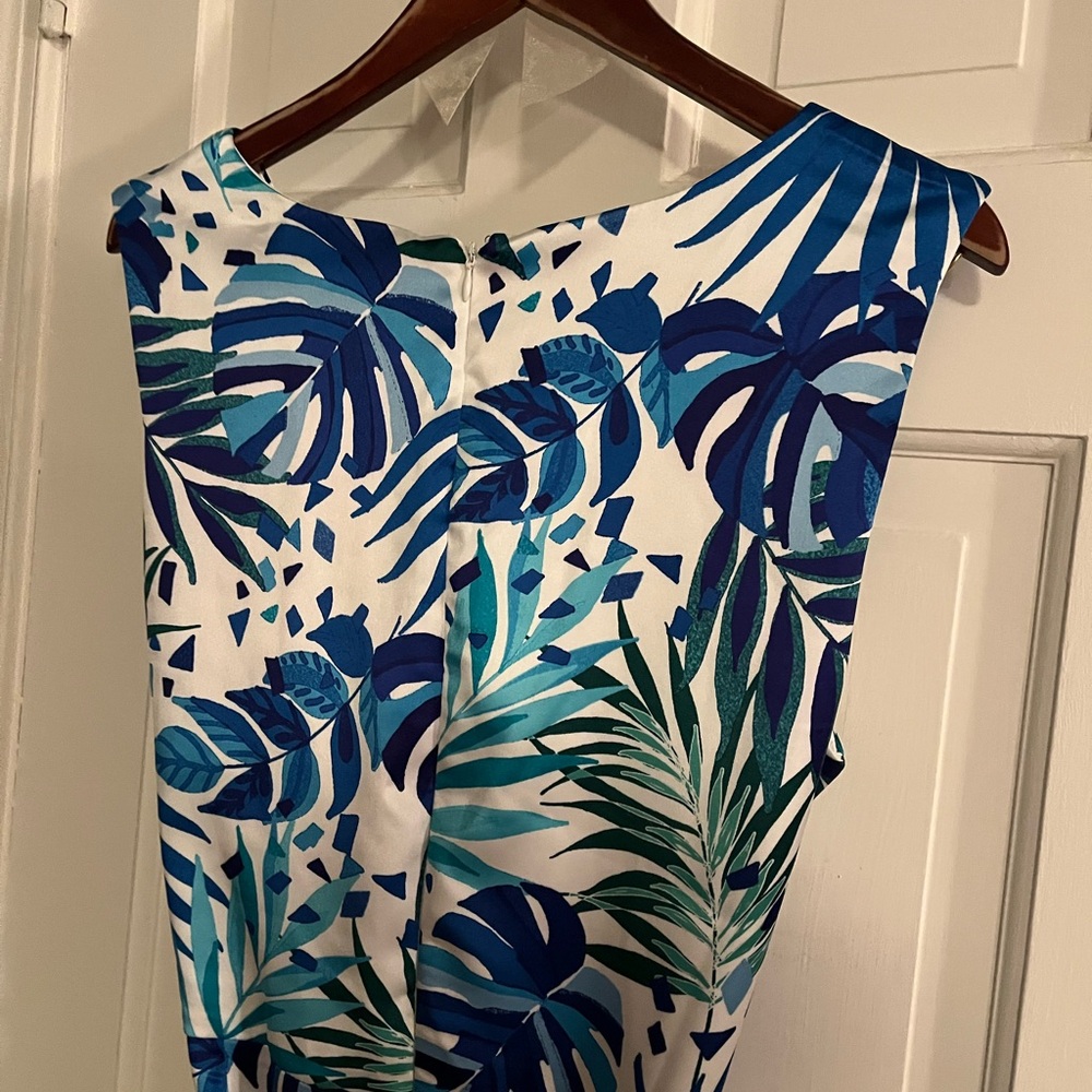 Patterned Jumpsuit - Picture 4 of 5
